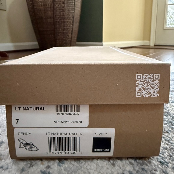 Dolce Vita Cream Woven Heeled Mules - Picture 7 of 9